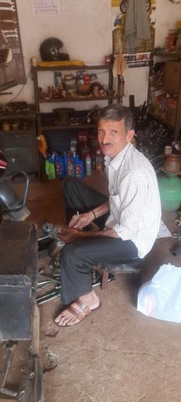 ಪುರುಷೋತ್ತಮ್ ಹೆಗಡೆ